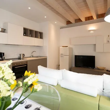 White With Private Terrace By Rent All Apartamento *